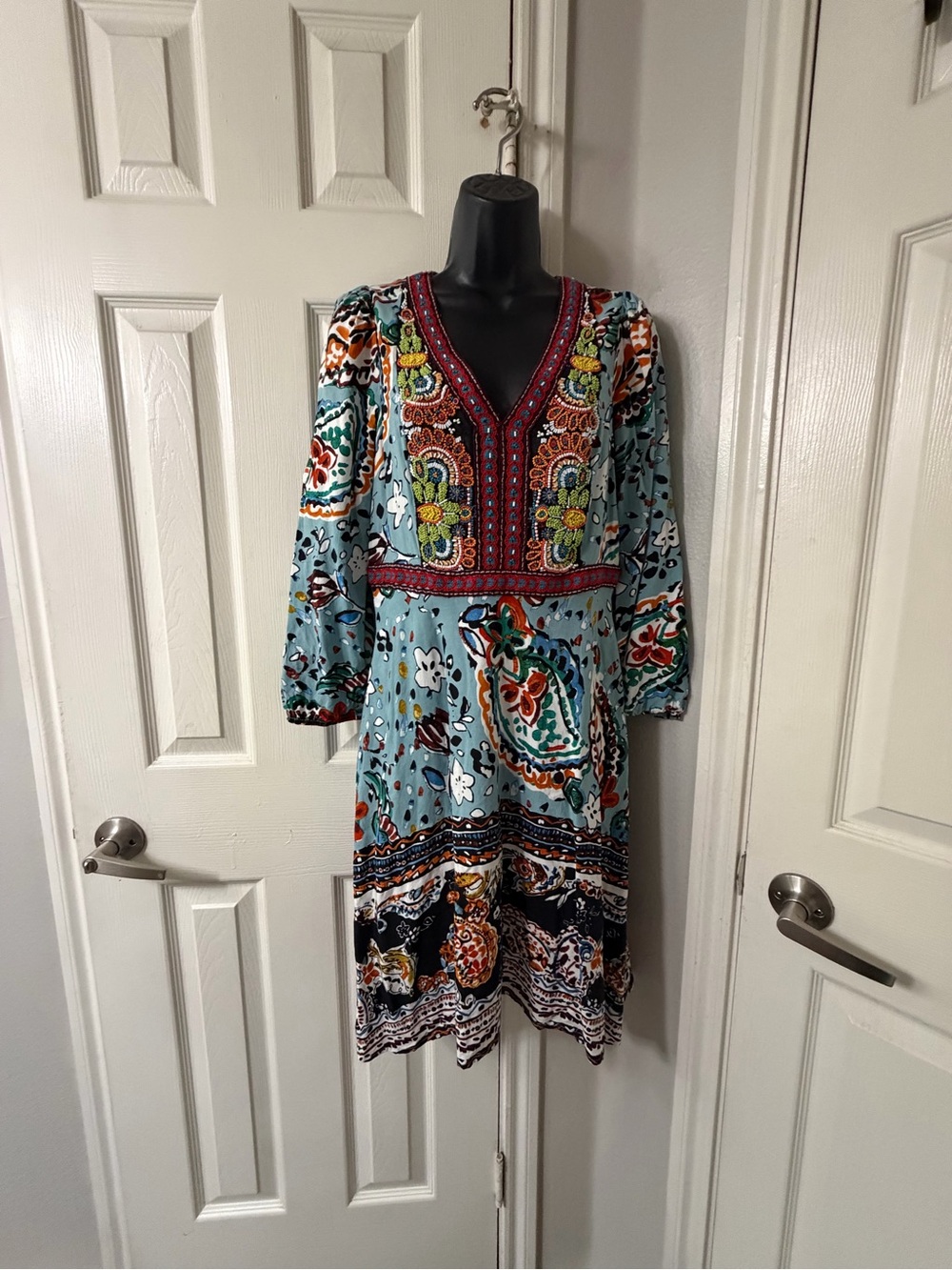 Anthropologie Akemi + Kin Karmina Beaded Dress Blue Boho Embroidered Size 8